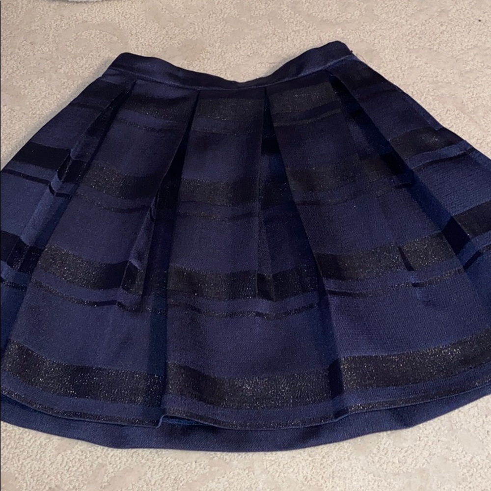 Vineyard vines navy skirt